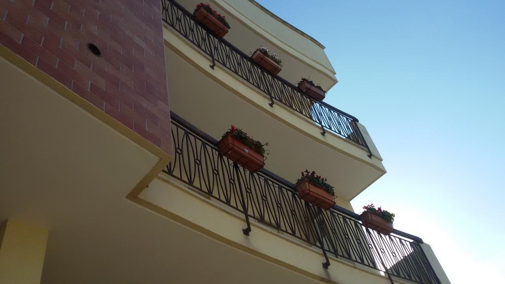 Ciao Hotel & Residence - Apartments Conversano Kültér fotó